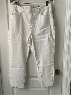 Jen 7 Women’s White Embroidered Hem Pants